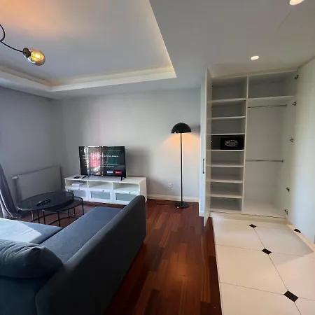 Apartment Near Taksim Luxury 1+1 In Beyoglu