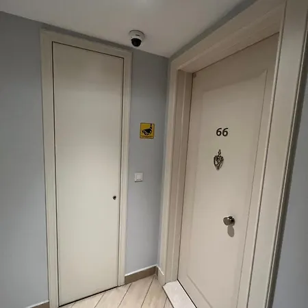 Near Taksim Luxury 1+1 In Beyoglu Apartment Istanbul