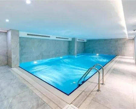 Near Taksim Luxury 1+1 In Beyoglu Apartment